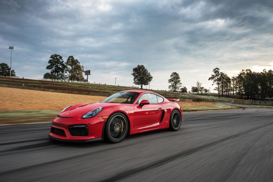  Porsche Cayman GT4 2016 года  (US) (фото 12 из 16)